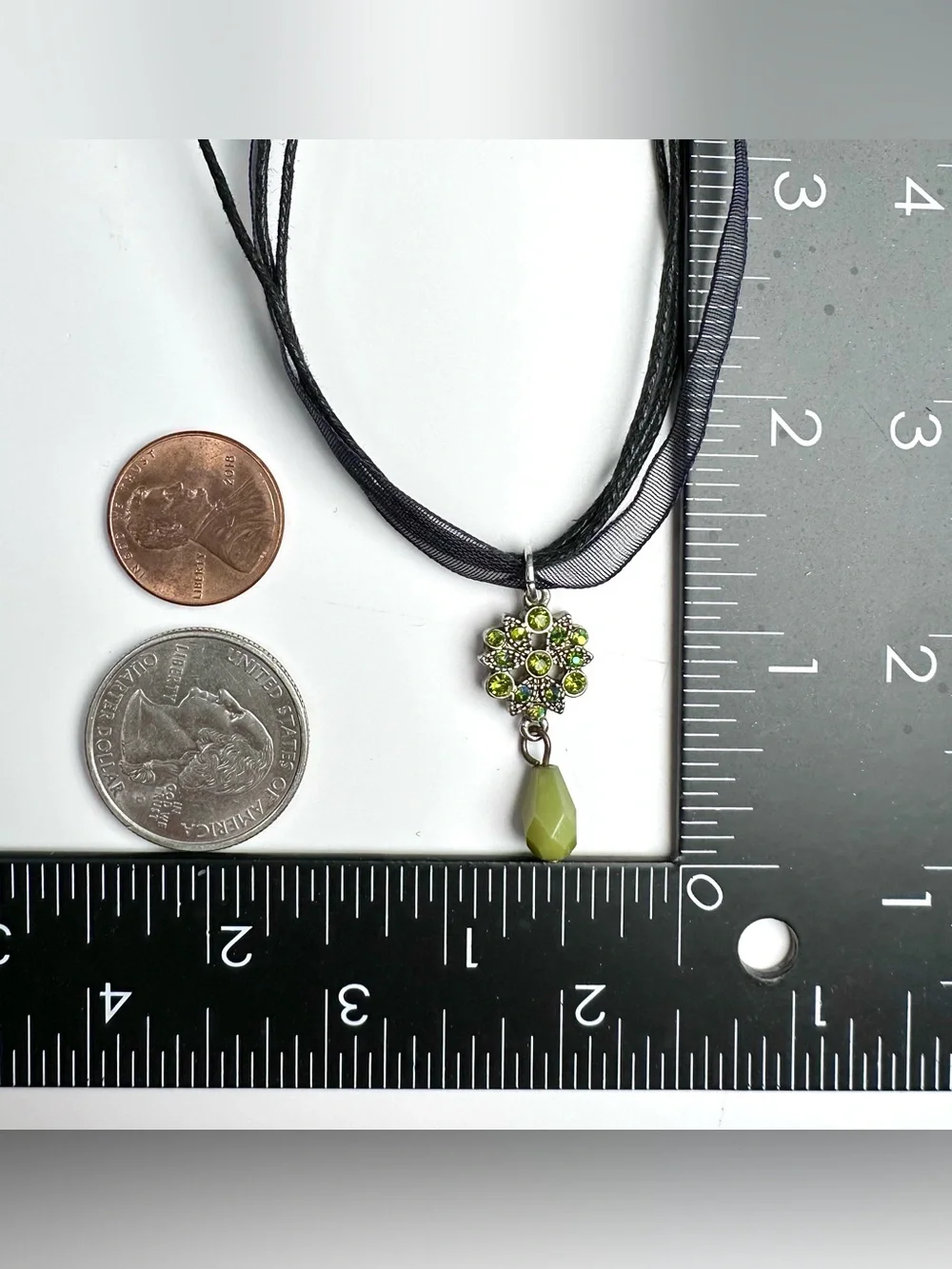 🖤Dainty Green Pendant on Layered Ribbon Cord